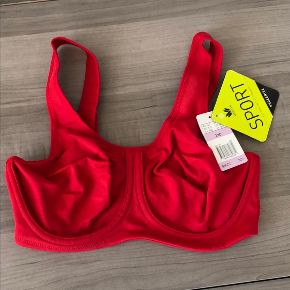 NWT Wacoal Sports Bra